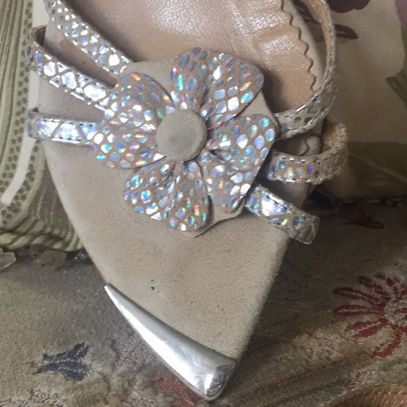 Ladies shoes - Picture 2 of 4